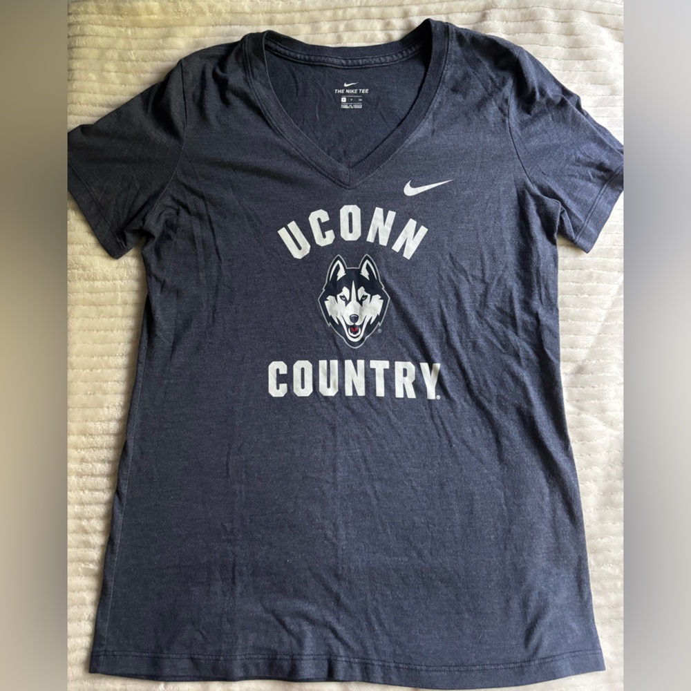 Nike Uconn tee